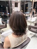 【くびれミディアム】大人女性に似合うレイヤースタイル