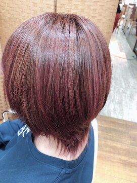 ヘアーフュージョンイザワ ピンクレッド