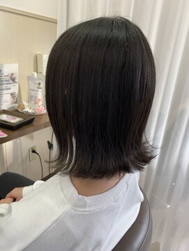 コアフィールフィス(COIFFURE fils) 《見附　今町》学生カット　ナチュラル　外はね　ミディボブ
