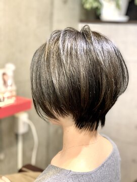 1+ アンプリュス(Unplus) スリークショートボブ/市川/市川北口/市川真間