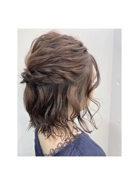 ナンバー デセオ 吉祥寺(N° deseo) 20代・30代・40代似合う小顔ヘアアレンジ♪二次会ブライダル花嫁