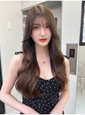 1093透明感黒髪シアーグレージュふんわりカールシースルーバング