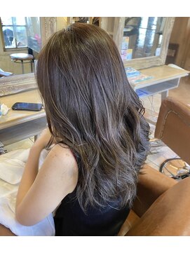 エイミーバイアフロート(amie by afloat) 透け感◎グレージュカラー