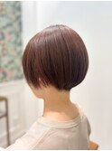 首がもっと細く＆長く見える◎刈り上げショート