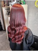 赤髪が似合う女性は美しいのでは!?