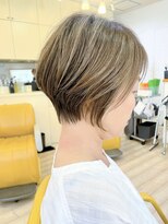 モリオ フロム ロンドン 成増店&nbsp;【morio成増 セリザワ】くびれショート 白髪ぼかしハイライト