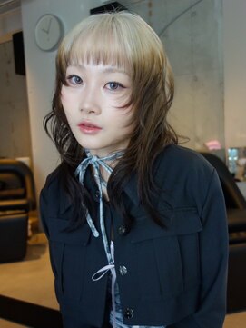 シティ(sity.) 天神　ハイトーンカラー　ブリーチカラー　レイヤーカット