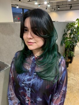 メリー オオサカ(Merly Osaka) green color × layer cut