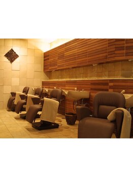 《AVEDAプロダクト×高技術ヘッドマッサージ》自分へのご褒美に極上のリラックスタイムを…♪[広尾/AVEDA]