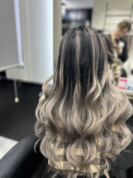 ヘアーデザイン ジェルム(Hair Design germe) コントラストハイライト×