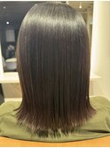 重さを残した切りっぱなしストレート/ストレート/アッシュ