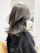 ティエラ 原宿 表参道(Tierra)&nbsp;原宿表参道 しっかり赤み消しBEFORE→AFTER レイヤーミディ