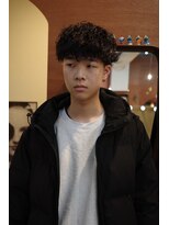 エディ(Edy)&nbsp;マッシュツイストスパイラルパーマツイスパケアパーマ眉毛カット