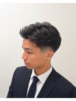 オールバーバー(OR BARBER)&nbsp;ニュアンスパーマ　フェード　メンズ　ヘア　理容室