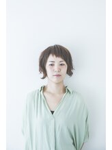 ヘアースタジオロジコ(Hairstudio Lozico) 外ハネショート