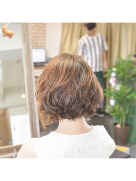 ポタム 東中野(potamu) ふんわりパーマで小頭ボブ