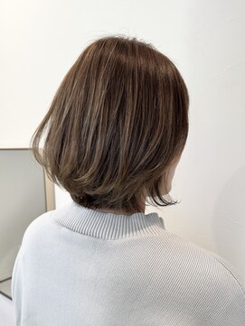 ラヴィン(LOVIN’) ショートボブ/ベージュ