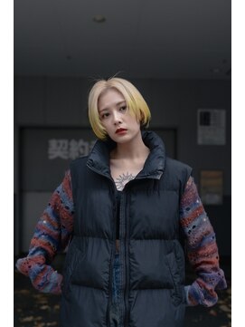 トゥ(TOE) グラデーションカラーボブ