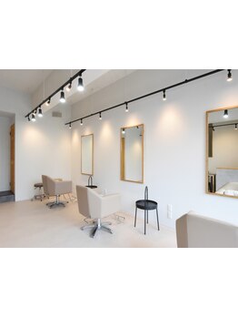 〈武庫之荘駅徒歩5分〉柔らかな光が差し込む店内で、身も心も安らぐ優雅なsalon timeを堪能してください◎