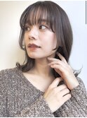 ミディアムレイヤー顔まわりカットレイヤー前髪