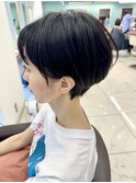 黒髪でも大人かわいいショートボブ