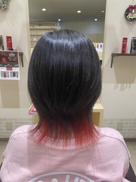 デザイニングヘアードゥ(designing hair Deux) インナーレッドウルフボブ【インナーカラー/レディースウルフ】