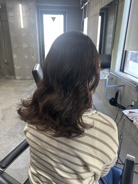 ラック(LUCK) コテ巻き風パーマ/船橋/くすみベージュ/細めハイライト