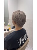 ベージュカラー