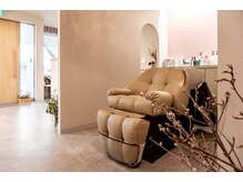 首や腰の負担が少ないです。シャンプー台が苦手な方におすすめ！