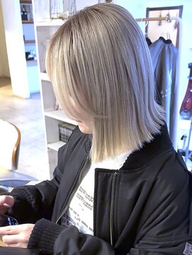 ブレイズヘアー(BLAZEhair) 【透明感バツグン】ホワイトミルクティ×ブリーチ3回