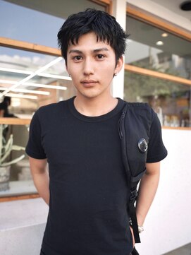 トゥコ(tuco) ショート　スパイキーショート　短髪　センター分け　メンズ