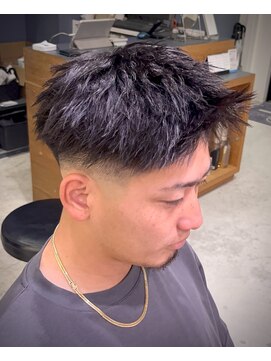 ストゥー(StueW.) 短髪フェード