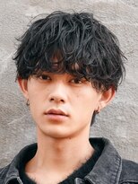 レタッチ バイ フィフス 銀座(RETOUCH by fifth)&nbsp;新橋メンズパーマフェザーパーマセンターパートガイルヘアゆるめ