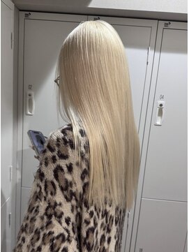 シア(XIA) ブロンドカラー