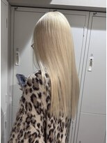 シア(XIA) ブロンドカラー