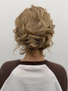 ハチ(HACHI) ヘアアレンジ