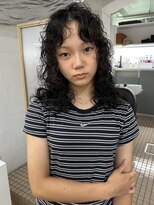 ヘン(hen)&nbsp;【心斎橋hen】ミディアムレイヤーパーマ