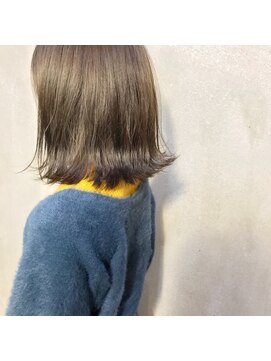 ミント(mint) 切りっぱなしボブ&赤み除去グレー