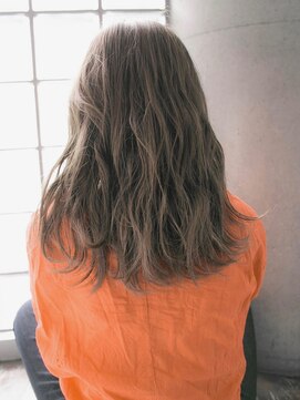 リリアン 青山(relian) アッシュベージュで王道スタイル☆