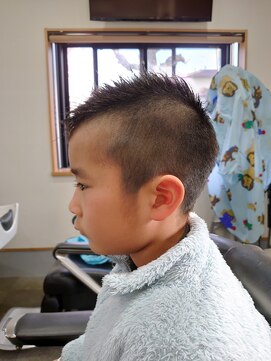 バーバーカミヤ(BARBER髪屋) しんさい刈り