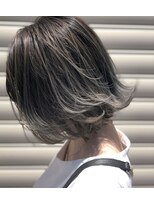 ブルーアンドカンパニー(BLUE&Co.)&nbsp;外ハネ・グレージュ