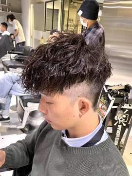 フランクスバーバーザスタンド(Frank’s barber the stand) メンズツーブロックソフトツイストスパイラルショートF