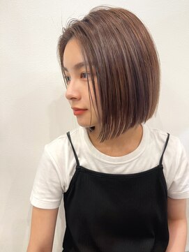 スリー(THREE) 切りっぱなしボブ