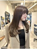 フォギーベージュ前髪小顔まわりレイヤーロング 渋谷表参道