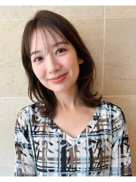 ビュートリアム265(BEAUTRIUM 265) ◎ミディアム/くびれレイヤー/レイヤーカット/顔周りカット/銀座