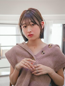 ベンジー 福間(benji) エモージュ外はね小顔愛されグレージュカラー
