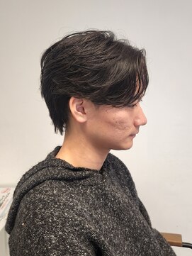 ニアウ 伊勢崎連取店(Niau) センターパートウルフニュアンスフェザーパーマ