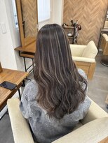 リングバイモアムー(Ring by Moremuu)&nbsp;ハイライト　ホワイトベージュ
