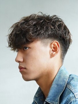 フィフス 栄(fifth) 栄スペインカールツイストパーマフェードフリンジカットフェード
