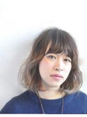 グラデーションアッシュボブ